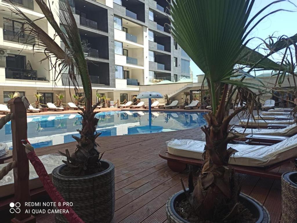 Studio 704 Mamaia N Navodari Inside 5 Stars Resort First Line To The Sea Exteriör bild
